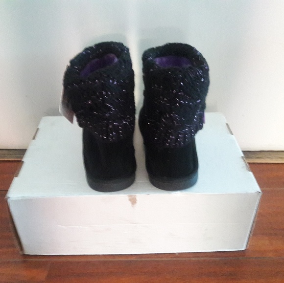 muk luks - Picture 3 of 3